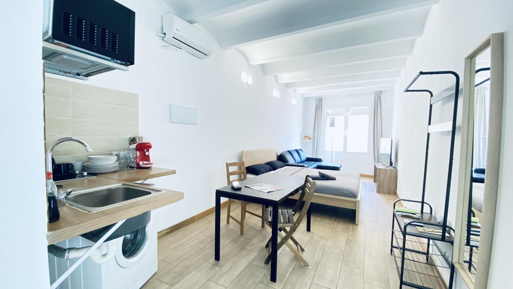 Apl Sants Lofts Bcn Fira Camp Nou Apartment Barcelona Exterior photo