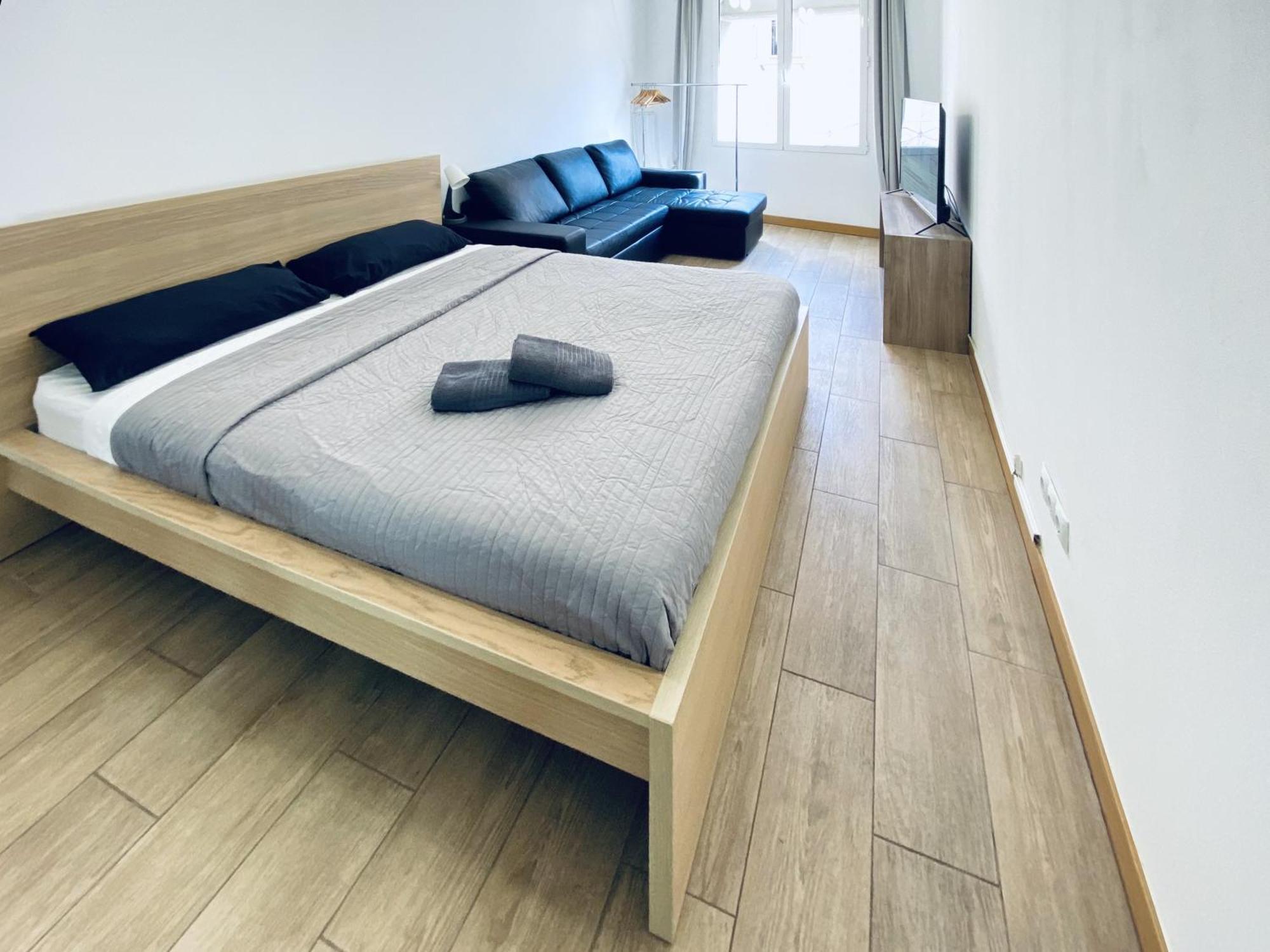 Apl Sants Lofts Bcn Fira Camp Nou Apartment Barcelona Exterior photo